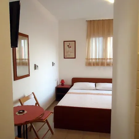 Mandic Apartment *
